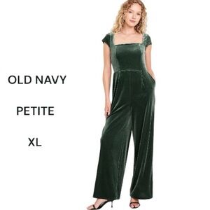 Old Navy Velvet Jumpsuit Fit and Flare Green Size XL Petite
